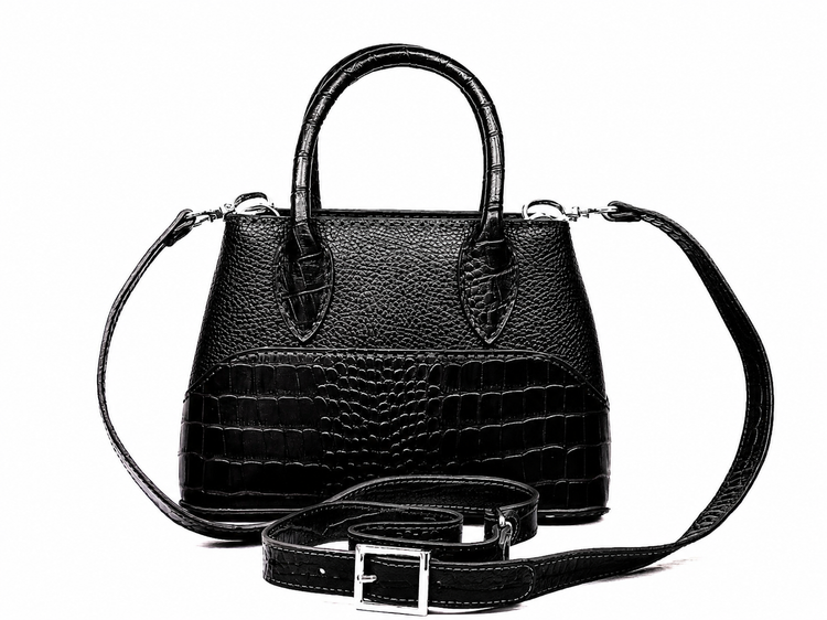 کیف چرم طبیعی دوشیودستی زنانه مدل 011 دستدوز برندچرمچارمند